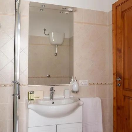 La Casa Di Lägenhet Tanaunella